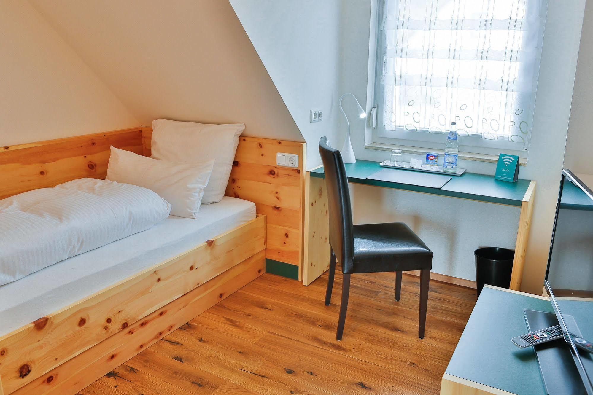 Landgasthof Weberhans Harbourg Extérieur photo