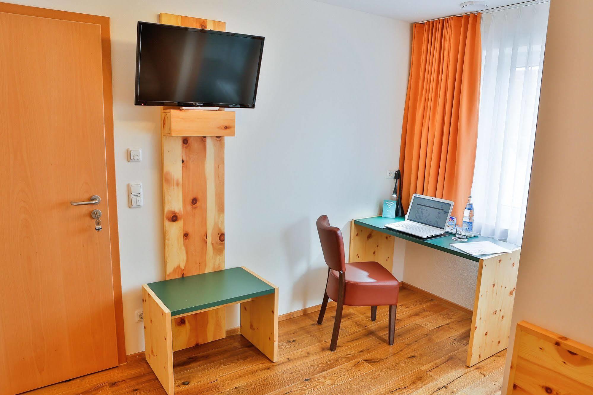 Landgasthof Weberhans Harbourg Extérieur photo